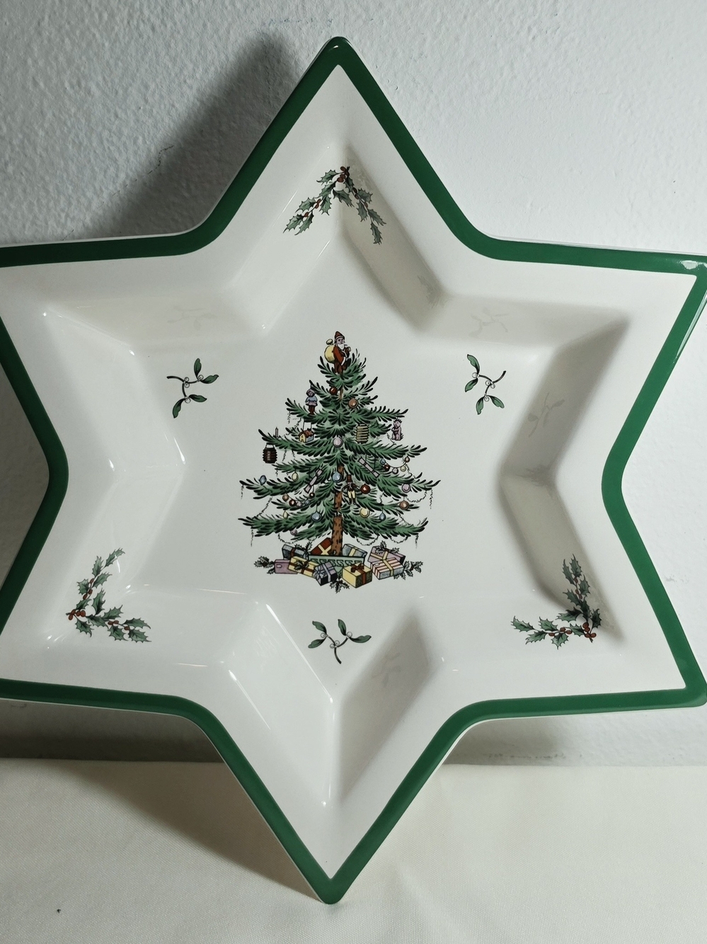 Spode Christmas Tree Star-Shaped Holiday Serving Platter in Green and White